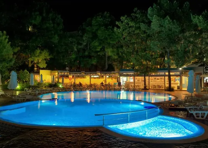 Excelsior 3* Napospart