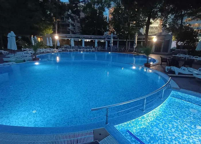 Excelsior 3* Napospart